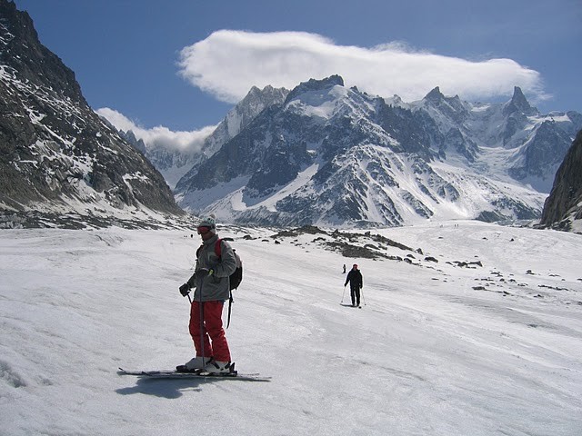 The descent of the Vallee Blanche